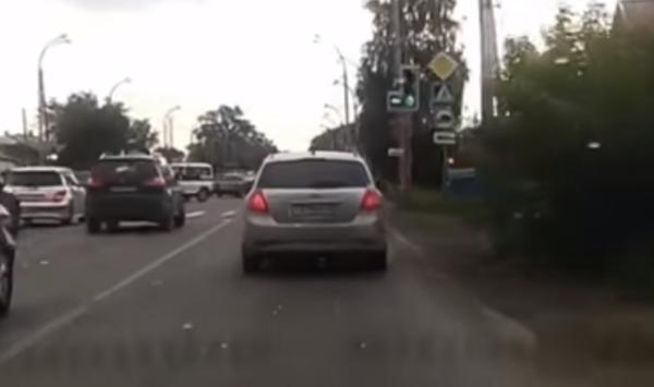 Раскатал нарушителя: видео